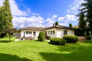 Stilvolles Einfamilienhaus mit idyllischem Garten – provisionsfrei vom Eigentümer – Bad Wörishofenerstraße 1, 90455 Kornburg, Worzeldorf, Nürnberg – Vorschaubild 1