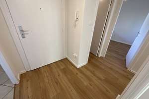 Frisch renovierte 2,5 Zimmer-Wohnung in der 4.Etage mit Balkon und Wannenbad – Klipperstr. 18, 23558 Buntekuh, Lübeck – Vorschaubild 5