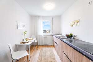 Ohne Makler: Sofort freie renovierte Wohnung mit Balkon, Domblick und Garage. 5% Rendite möglich. – Seebachmarter 6, 96103 Hallstadt – Vorschaubild 8