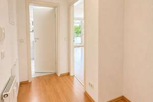 Genießen Sie den Sommer auf Ihrem großen Balkon! Schöne, moderne Dachgeschosswohnung mit Aufzug – Die vollständige Adresse der Immobilie erhältst du vom Anbieter., 47059 Kaßlerfeld, Duisburg – Vorschaubild 1