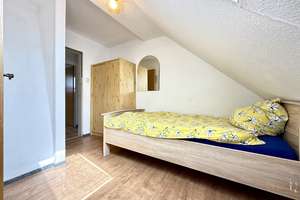 * Ehemaliges Hotel mit Anbau* TOP Lage * 18 Zimmer mit Bad * 3 Wohnungen * gute Infrastruktur * – Die vollständige Adresse der Immobilie erhältst du vom Anbieter., 26831 Bunde – Vorschaubild 21