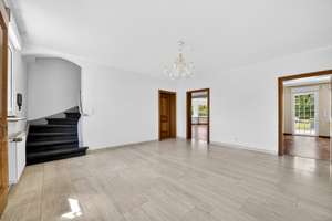 Auf der Weismark: Gepflegte Unternehmer-Villa mit Traumgrundstück in TOP-Lage! – Die vollständige Adresse der Immobilie erhältst du vom Anbieter., 54294 Feyen/Weismark, Trier – Vorschaubild 2