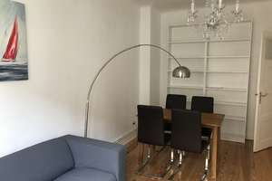 Möblierte 2-Raum-Altbau-Wohnung mit Balkon und Loggia und Einbauküche in Hamburg-Barmbek-Süd