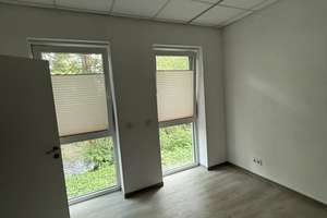 4-Zimmer-Wohnung mit gehobener Ausstattung in Siegen, geeignet für WGs oder junge Familien. – Heeserstraße 24c, 57072 Siegen, Siegen – Vorschaubild 11