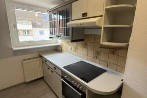 Großzügige 3-Zimmer-Dachgeschosswohnung in freistehendem Haus mit Stadtvilla-Charakter – Paderborner Straße 97, 44143 Kaiserbrunnen, Dortmund – Vorschaubild 9