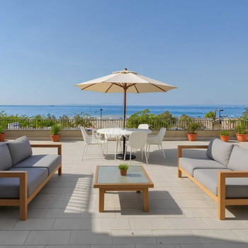 Exklusives Apartment mit Meerblick in Roses mit beeindruckender 256 m2 großer Terrasse