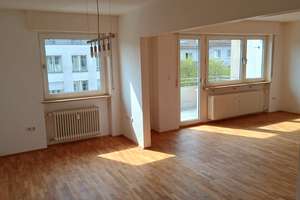 Helle 3,5-Zimmer Etagenwohnung  im Herzen von Darmstadt von Privat zu verkaufen 