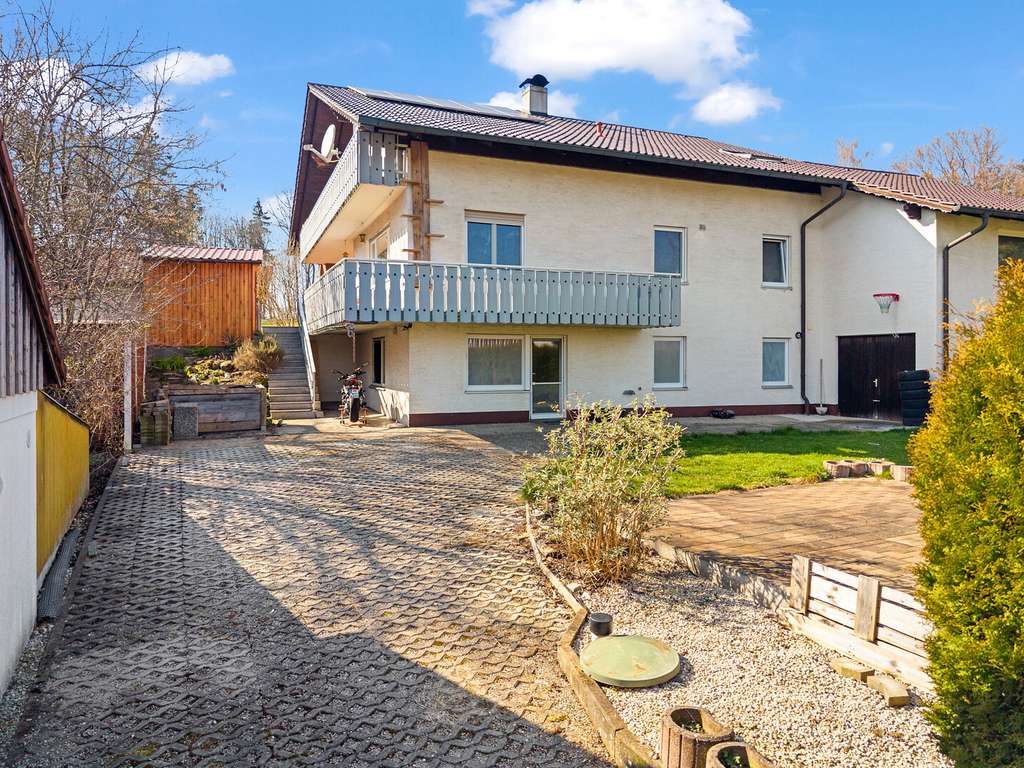 Immobilie in Wiedergeltingen - Großes Haus (ca. 245 m² Wfl./155 m² Nfl.) in Wiedergeltingen - Bild 1