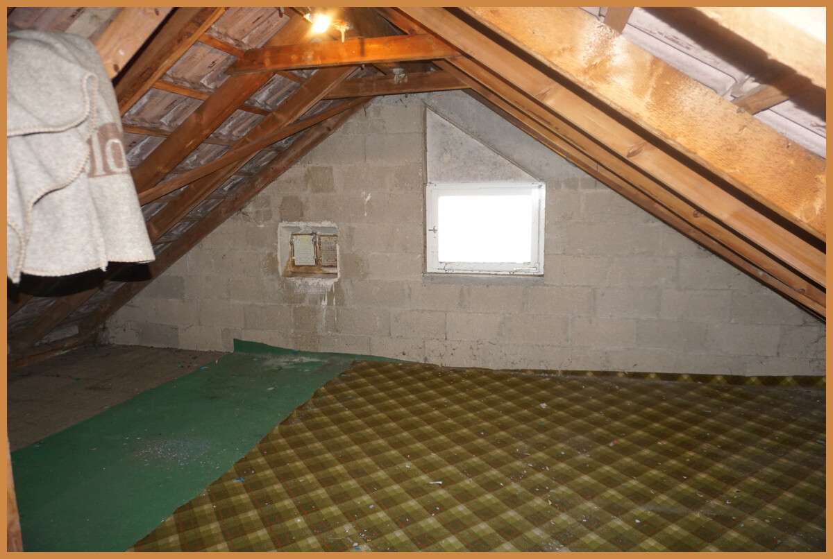 Immobilie in Neuried - Doppelhaushälfte mit viel Potential auf tollem Grundstück in Altenheim - sofort bezugsfrei ! - Bild 2