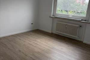 neu modernisierte 3-Zi-Whg. mit Bad, Gäste-WC und Balkon – Hagebuttenweg 15, 30657 Sahlkamp, Hannover – Vorschaubild 7