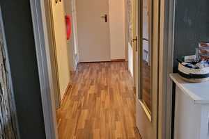 Attraktive und gepflegte 4-Zimmer-Hochparterre-Wohnung mit Balkon und Einbauküche in Kiel – Kiel – Vorschaubild 4