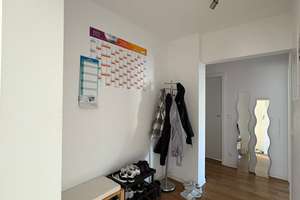 Ideal für 3er-WG - Vier-Zimmer-Wohnung in Stuttgart-Feuerbach – Die vollständige Adresse der Immobilie erhältst du vom Anbieter., 70469 Feuerbach-Mitte, Stuttgart – Vorschaubild 8