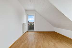 Dachgeschosswohnung in zentrumsnaher Lage des Ingolstädter Südosten inkl. TG-Stellplatz und EBK! – Die vollständige Adresse der Immobilie erhältst du vom Anbieter., 85053 Südost, Ingolstadt – Vorschaubild 14