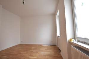 Bezugsfreie 4-Zimmer Familienwohnung im trendigen Charlottenburg. Frisch saniert. – Die vollständige Adresse der Immobilie erhältst du vom Anbieter., 10589 Charlottenburg, Berlin – Vorschaubild 9