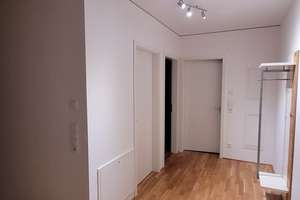 Von Privat: 3-Zimmer-Wohnung mit Balkon und Einbauküche in Mainz-Weisenau nahe Volkspark – Die vollständige Adresse der Immobilie erhältst du vom Anbieter., 55130 Weisenau, Mainz – Vorschaubild 10