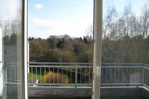 Top Maisionette Wohnung mit großzügigem Balkon in gesuchter Lage von Rheydt Pongs gelegen , Carport – Watelerstr. 127, 41239 Mönchengladbach – Vorschaubild 2