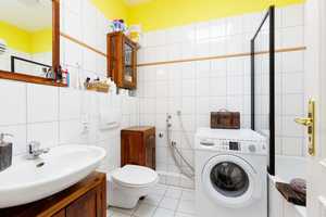 Exklusive 3-Zimmer-Maisonette-Wohnung mit TG-Stellplatz im historischen Gutshof – Leverkusen – Vorschaubild 5