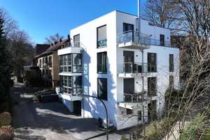 Moderne Designwohnung mit Panoramafenstern & hochwertiger Ausstattung 