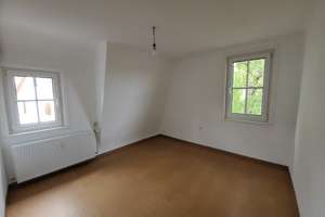Gemütliche 4-Zi-Wohnung im 2. OG in Stuttgart-Birkach