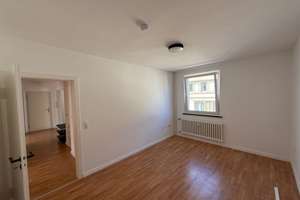 Kreuzviertel: 3-Zi. mit großer Süd-Terrasse zum begrünten Innenhof, bezugsfrei – 44137 Westfalenhalle, Dortmund – Vorschaubild 15
