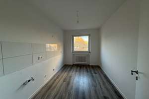 Ist denn schon Weihnachten? SANIERTE 2-Zimmer-Wohnung zu kleinem Mietpreis! – Gerhart-Hauptmann-Straße 8, 47226 Rheinhausen-Mitte, Duisburg – Vorschaubild 9