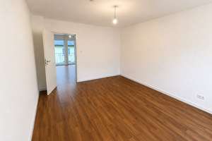 Helle 3-Zimmer Wohnung direkt neben den Barmer Anlagen