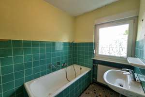 Erdgeschosswohnung sofort beziehbar! Gepflegtes Zweifam.-Haus mit Doppelgarage und Garten in ruhiger – Die vollständige Adresse der Immobilie erhältst du vom Anbieter., 97500 Ebelsbach – Vorschaubild 22