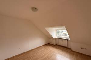 *Schöne 1 -Raum-Wohnung* mit Tageslichtbad