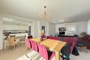 Familienidyll in Mellendorf - junges EFH in Hinterbebauung mit Garten, Terrasse & guter Anbindung – Hannover (Kreis) – Vorschaubild 3