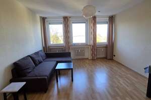 Helle 3-Zimmer Wohnung mit Balkon im 5. OG in Essen-Holsterhausen + Tiefgaragenstellplatz – Wöhlerstraße 3, 45147 Holsterhausen, Essen – Vorschaubild 2