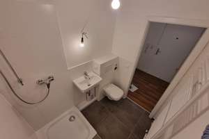 Frisch sanierte 1-Zimmer-Wohnung mit Terrasse