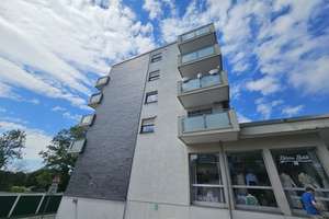 Zentral & komfortabel in Remscheid Süd. ETW mit Balkon, Einbauküche, Aufzug & Garage – 42859 Zentralpunkt, Remscheid – Vorschaubild 2