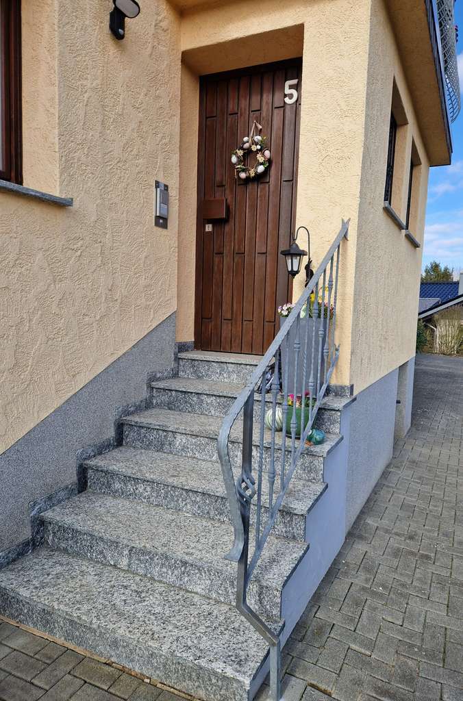 Immobilie in Blankenheim - Ein Haus zum Ankommen und Bleiben – Familienidyll in Blankenheim - Bild 1