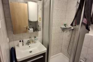Vermiete exkl. 2 ZKB inkl. EBK in Regensburg-Süd Oberisling ab 01.09.2026 – Die vollständige Adresse der Immobilie erhältst du vom Anbieter., 93053 Oberisling-Graß, Regensburg – Vorschaubild 9