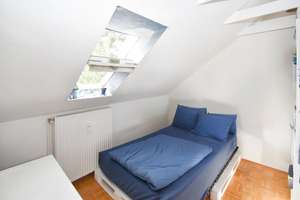 Hannover-List - Gemütliche 2-Zimmer Dachgeschosswohnung mit Charme – Die vollständige Adresse der Immobilie erhältst du vom Anbieter., 30163 List, Hannover – Vorschaubild 4