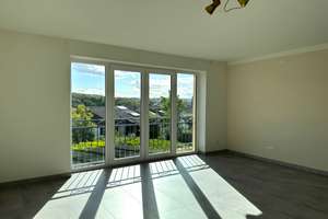 Modernisiertes & luxuriöses Haus mit 2 Wohneinheiten, 2 Einbauküchen, Kamin und Fernblick – Die vollständige Adresse der Immobilie erhältst du vom Anbieter., 65817 Eppstein – Vorschaubild 2