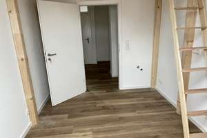 WG-Zimmer in renovierter Dachgeschosswohnung in bester Lage! – Die vollständige Adresse der Immobilie erhältst du vom Anbieter., 53115 Poppelsdorf, Bonn – Vorschaubild 2