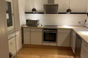 Helle 3,5-Zimmer-Wohnung im 1. OG in Essen-Südviertel