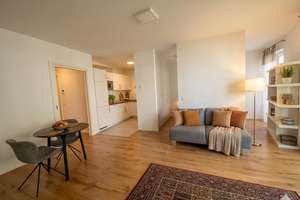 Charmante 1,5-Zimmer-Wohnung möbliert – perfekt für Pärchen oder Stadtneulinge! – Flutstraße 23, 12439 Niederschöneweide, Berlin – Vorschaubild 2