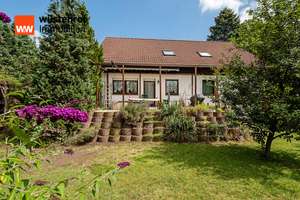 Aufgeteiltes Zweifamilienhaus mit zwei separaten Grundbüchern in gesuchter Lage von Johannisthal