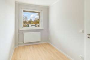 Modernisierte 2-Zimmer-Wohnung mit BALKON und EBK in Berlin-Lichterfelde – Grabenstraße 2a, 12209 Lichterfelde, Berlin – Vorschaubild 5