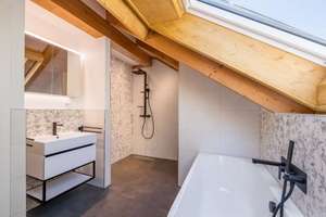 Licht, Luft und Wohlfühlflair: Familiengerechte Haushälfte mit Dachterrasse und Garten – Die vollständige Adresse der Immobilie erhältst du vom Anbieter., 82031 Grünwald – Vorschaubild 10