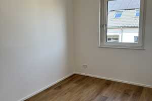 SPECIAL OFFER: Letzte Neubau- Doppelhaushälfte in ruhiger Lage. – Trollingerweg 22, 74354 Ludwigsburg (Kreis) – Vorschaubild 7