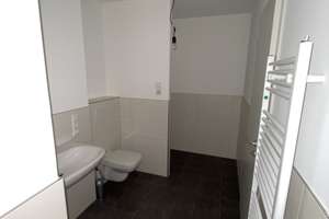 Schöne 2,5-Zimmer-Wohnung in Bonn-Beuel – Die vollständige Adresse der Immobilie erhältst du vom Anbieter., 53225 Schwarzrheindorf/Vilich-Rheindorf, Bonn – Vorschaubild 13