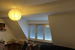 Zwischen Feld, Wald und Stadt: 2-Zimmer-Küche-Bad: Dachgeschosswohnung in Handschuhsheim – Angelweg 2, 69121 Handschuhsheim, Heidelberg – Vorschaubild 2