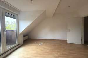 Balkon-Dachgeschoss mit 2 Zimmern in Fürth