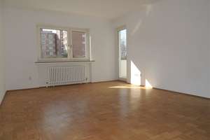 3-Zimmer-Wohnung mit tollem Grundriss und Balkon – Lehrter Str. 23, 30559 Anderten, Hannover – Vorschaubild 1
