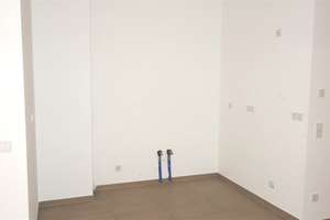 Living Circle / D.-Flingern -  moderne 2 Zimmer Wohnung mit Fußbodenheizung u. Balkon – Luise-Rainer-Straße 1f, 40235 Flingern Nord, Düsseldorf – Vorschaubild 3