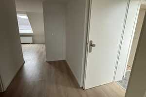 Sofort einziehen! Sanierte 2 Zimmerwohnung Dachgeschoß Südostviertel  Essen – Franz-Ahrens-Str. 17, 45139 Essen – Vorschaubild 5