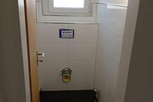Schicke helle frisch sanierte Etagenwohnung – Die vollständige Adresse der Immobilie erhältst du vom Anbieter., 44879 Linden, Bochum – Vorschaubild 2